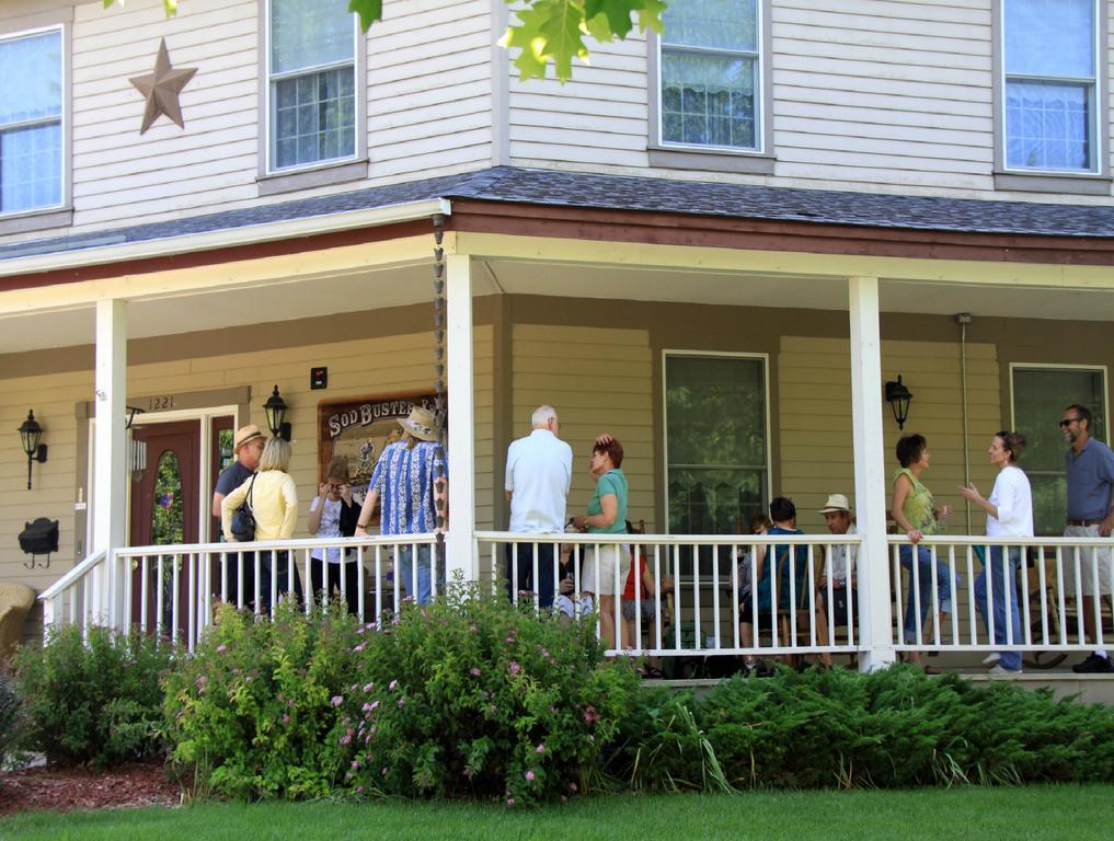 The Currier Inn Greeley Ngoại thất bức ảnh